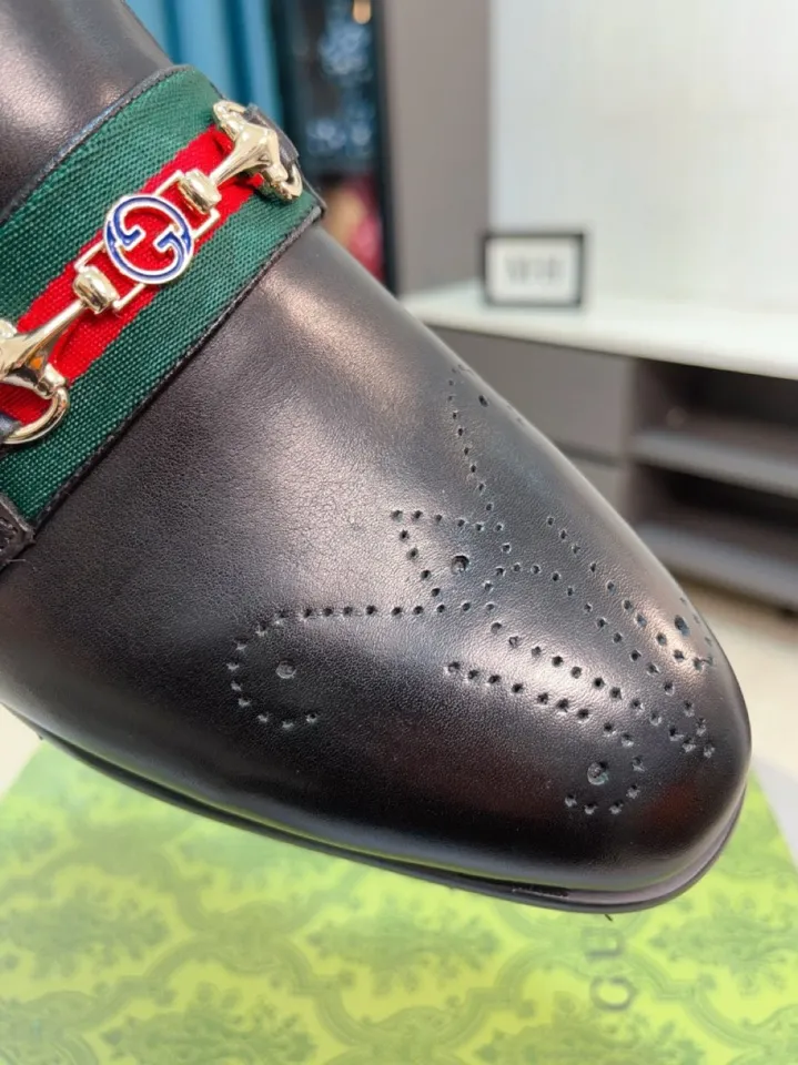 Men's shoes 💰500🌹🌹Niuli [GUCCI Gucci] A new style of formal men's leather shoes is coming~ The original quality upper is made of patent leather imported from Italy, the leather is soft and delicate, comfortable and soft first-layer cowhide lining, rubber wear-resistant outsole, the shoe shape is dignified and domineering, and the luxury charm cannot be concealed! The natural and free nouveau riche leads the trend. Code number: 38-44